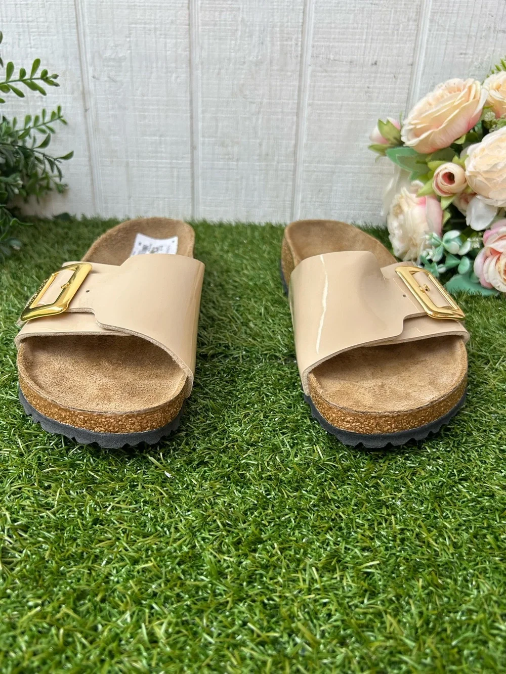 Birkenstock Catalina Luxe Buckle Birko-Flor patent sand size 40 US 9-9.5 gently